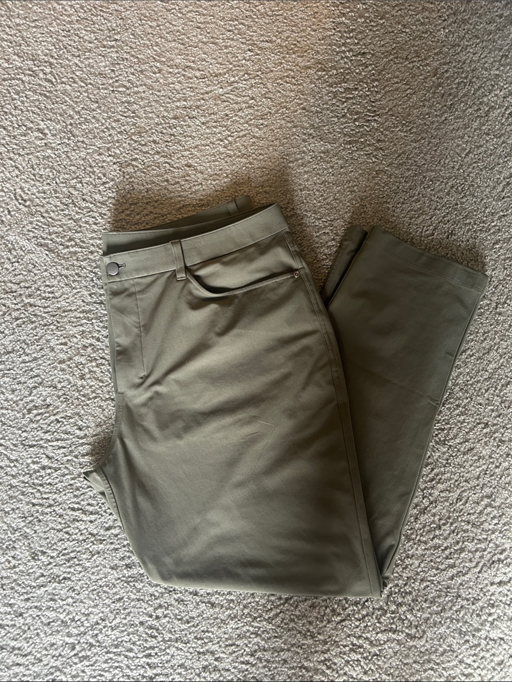 Men’s LuluLemon ABC Pant